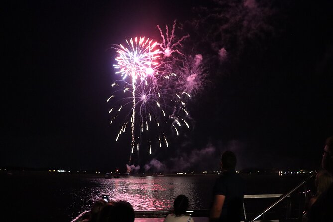 2 Hour Hilton Head Boat Rental With VIP Fireworks Viewing - VIP fireworks viewing: why watching from your own boat feels different