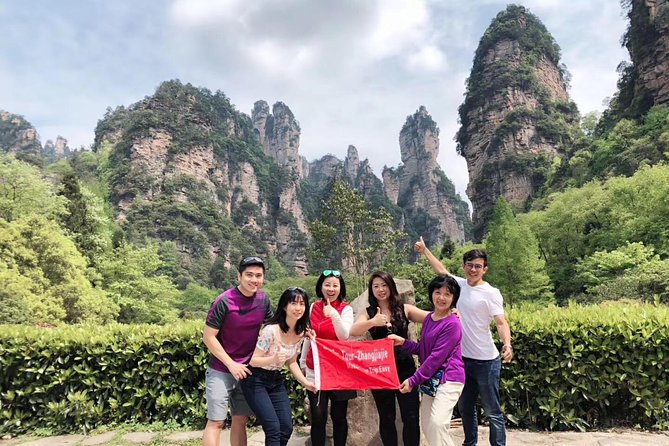 4-Day Zhangjiajie Tour to All Highlight Attractions with VIP Lift - What you’re really buying: private guide, entrance tickets, and VIP time-savers
