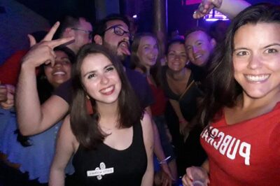 4-hour Guided Porto Pub Crawl with 6 drinks and VIP CLUBentry - Meeting at Fonte dos Leões (Look for the Red Umbrella)