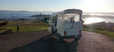 A Coruña: VIP Tuk Tuk tour - Entering Palexco: the 5-minute meeting point that keeps you calm