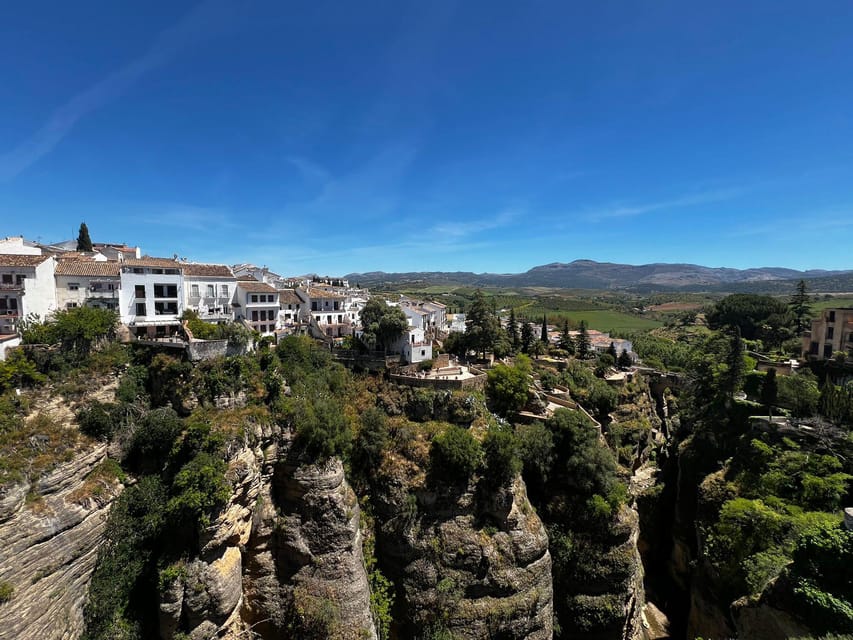 ab Marbella: Private VIP-Tour Ronda incl. Transfer + Tapas - Plaza de Toros: Bullring History at Your Pace