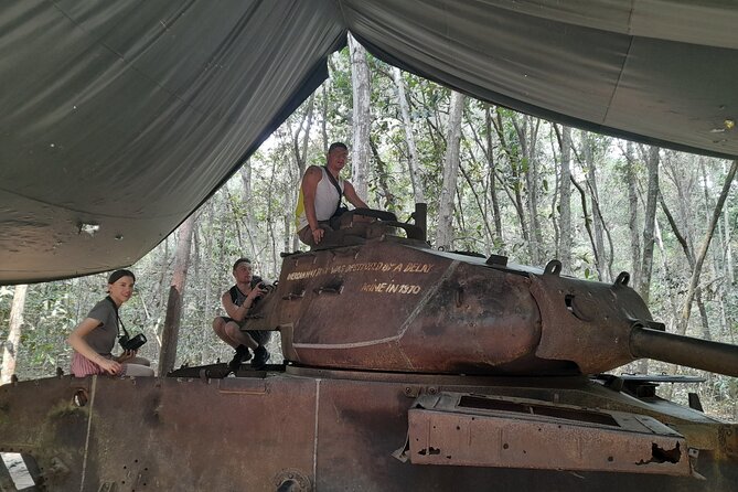 Adventure Cu Chi Tunnels: Vietnam War Underground Network AM/PM - Stop 1: Sơn Mài Lâm Phát Handicraft Stop (What It’s For)