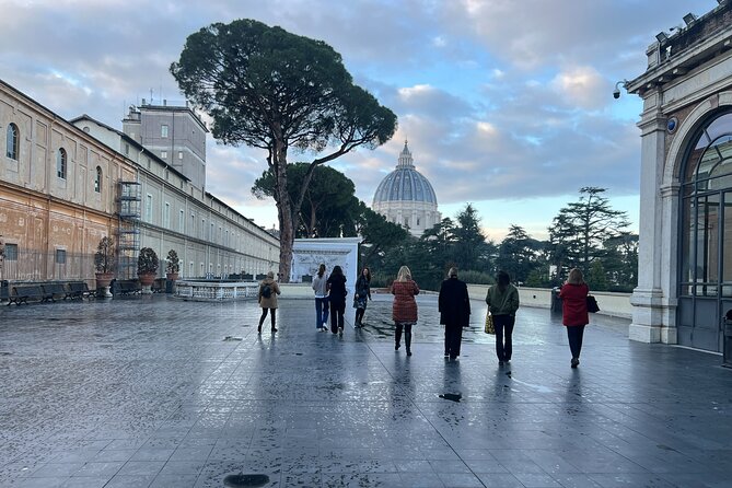 Alone in the Vatican Museums VIP Early Entry Tour with Key Master - Stop 4: Sistine Chapel—what it feels like when it’s empty