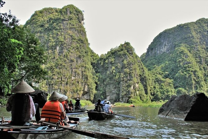 Amazing Ninh Binh Full Day: Hoa Lu - Tam Coc (VIP tour: group 7 people) - Hoa Lu in the late afternoon: King Dinh and calmer pacing