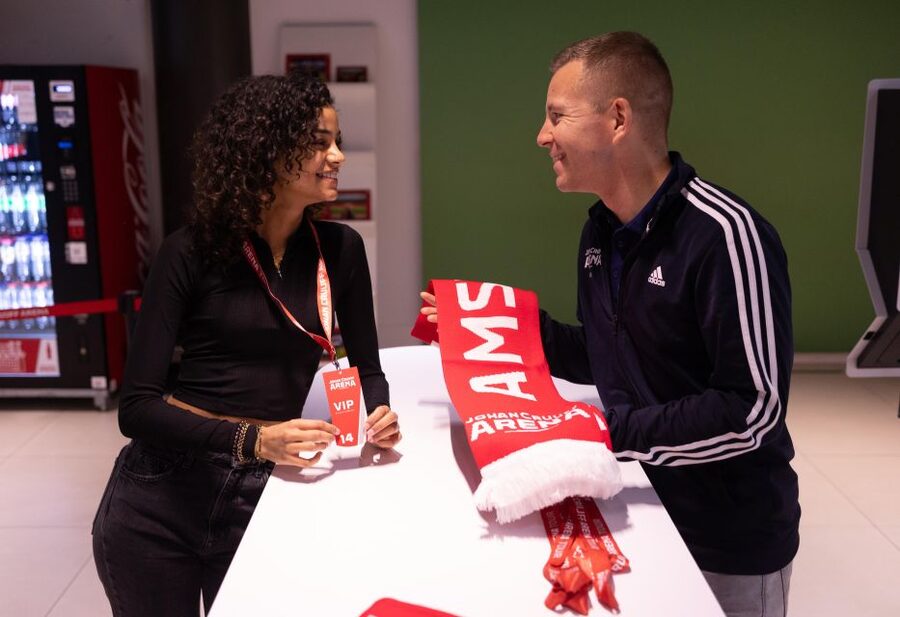 Amsterdam: Johan Cruijff Arena VIP Tour - Skybox views plus a free drink: the moment you’ll want to linger
