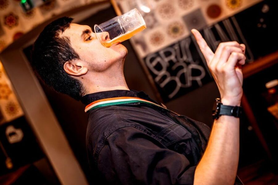 Amsterdam: Original Pub Crawl Party with VIP Entrance - Key highlights to look forward to
