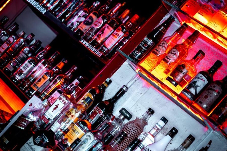 Amsterdam: Original Pub Crawl Party with VIP Entrance - What this Amsterdam VIP pub crawl is really for