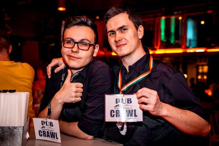 Amsterdam: Original Pub Crawl Party with VIP Entrance - Price and value: $12 for 4 hours that try to earn their keep
