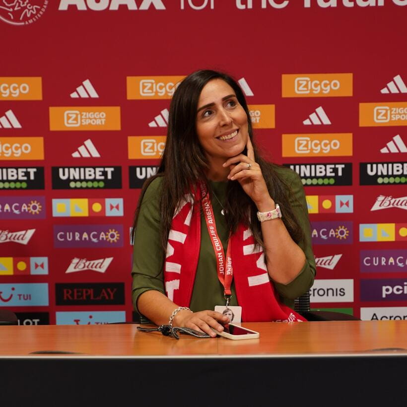 Amsterdam: VIP Johan Cruijff ArenA Tour with Drink and Scarf - Key highlights you will feel right away