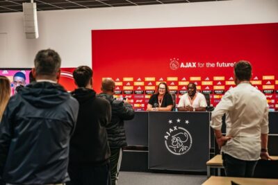 Amsterdam: VIP Johan Cruijff ArenA Tour with Drink and Scarf - The opening walk-in: entering Main Entrance E like you belong