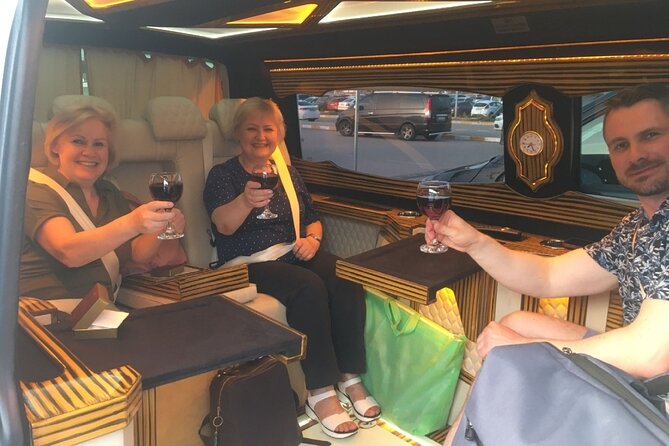 Antalya Airport Vip Private Transfer With Meet Transfer - The ride details: vehicle comfort, Wi‑Fi, and what to expect on arrival