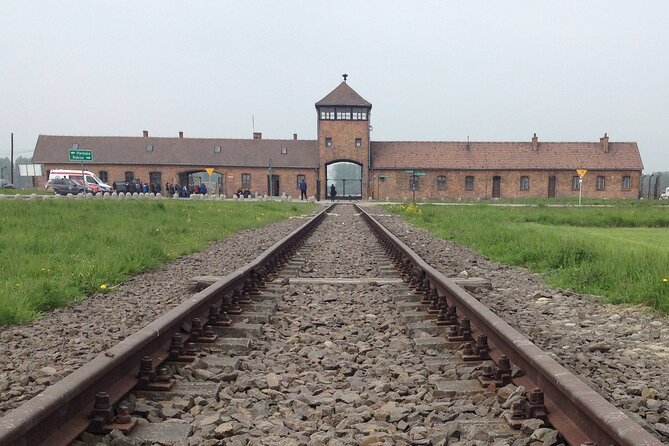 Auschwitz and Birkenau Round-Trip VIP Transport from Krakow - Entering Auschwitz: why the “main camp” block needs good pacing
