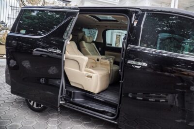 Bali Personal Driver - Hire VIP Car in Bali With Driver - The Driver Crew: English + Local Perspective + Better Routes