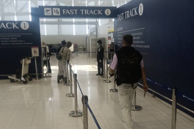 Bangkok Suvarnabhumi Airport VIP Fast-Track Lane Service - VIP Lounge for Your Return: Showers, Massage Chairs, and a Calm Reset