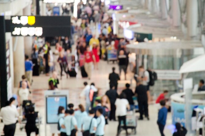 Bangkok Suvarnabhumi Airport: VIP Meet & Greet Service (Fasttrack) - Visa-on-arrival help and the health-control extra fee warning