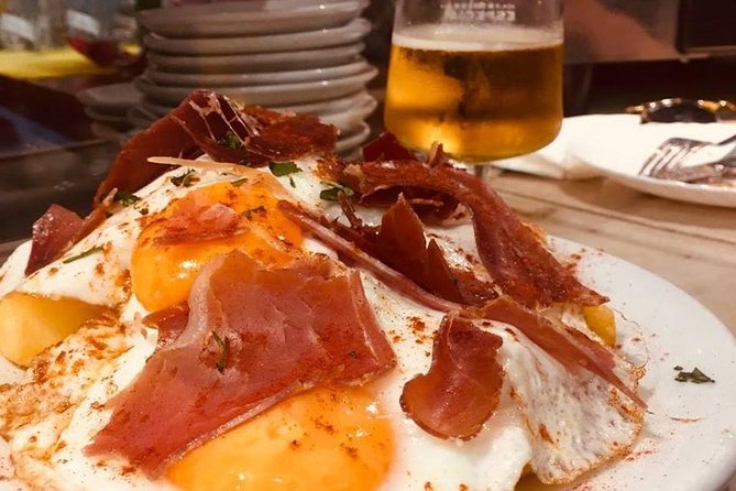 Barcelona Gothic Quarter VIP Tapas & Wine Tour - Carrer dels Carders: Jamón Ibérico, Croquettes, and Catalan Red Wine
