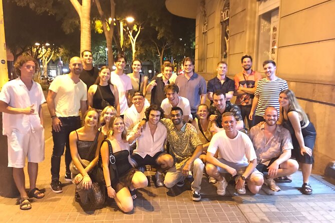 Barcelona Pub Crawl by KING -The Best Party tour & VIP Club Entry - Meeting people without burning time (or energy)