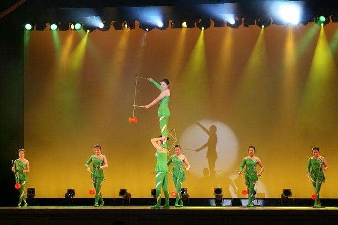 Beijing Roast Duck Banquet and Acrobatics Show with VIP Seats Evening Tour - Duck and Acrobatics in One Night: What This Tour Really Delivers