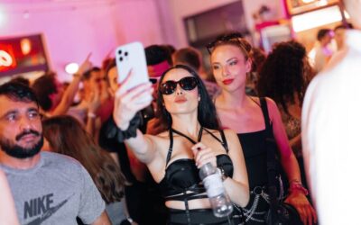 Berlin: Pub Crawl with Shots and VIP Club Entry - Mitte and Friedrichshain: the neighborhoods that make the night make sense