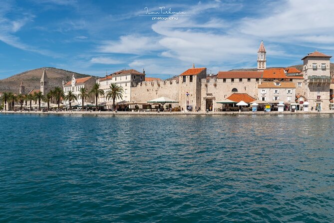 Best of Split & Trogir: Private VIP Tour with Local Guide - Stop 2: Grgur Ninski statue and the luck of the toe