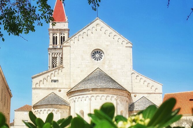 Best of Split & Trogir: Private VIP Tour with Local Guide - Stop 3: Diocletian Palace substructures (cellars/basement halls)
