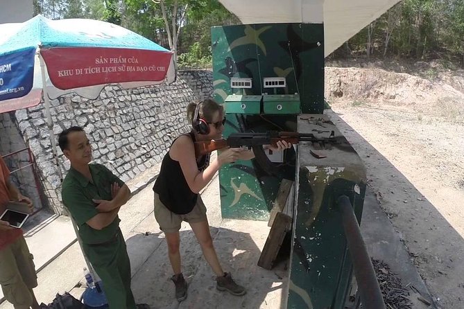 BIG BOSS Private LIMOUSINE To Cu Chi Tunnels and Mekong delta - Private limousine style from Ho Chi Minh City
