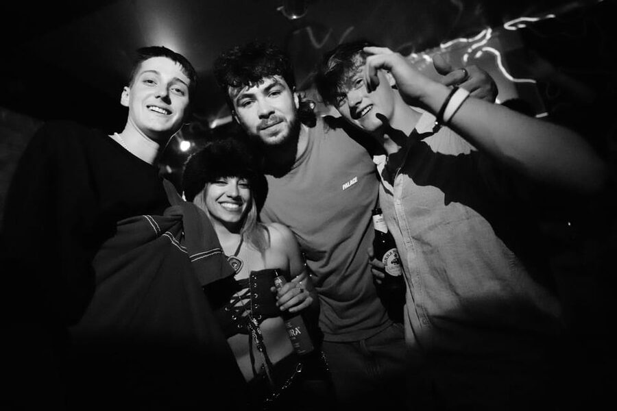 Big Hamburg Pubcrawl - Shots, Games & VIP Bundle - Theme nights: Typsy Thursday, Freaky Friday Drink & Dare, and Sexy Saturday Ladys Night