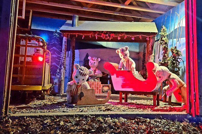 Branson VIP Christmas Light Tour - Ozark drives and the Shepherd of the Hill Trail of Lights