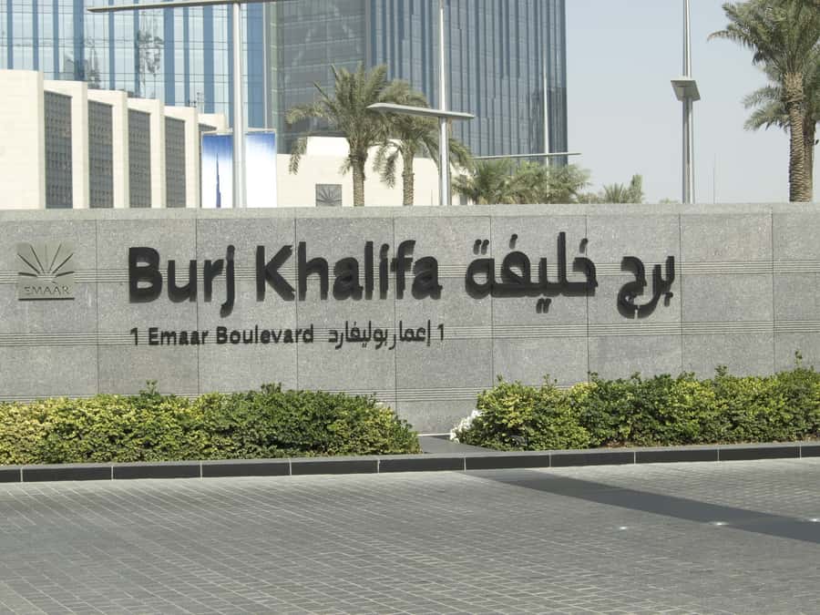 Burj Khalifa VIP Lunch – Michelin Dining & Porsche Transfer - Michelin-level lunch above Dubai: what the meal setup means