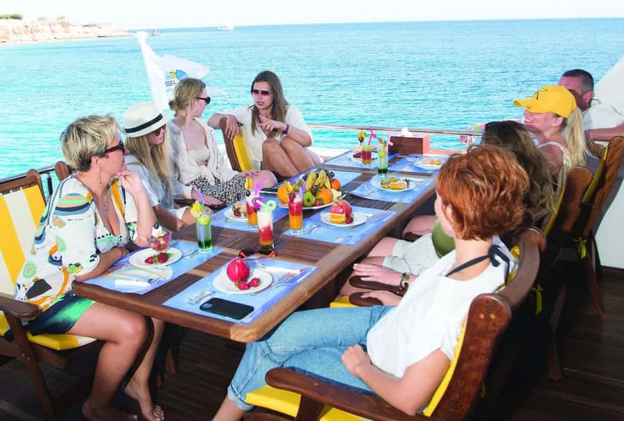 Cairo to Red Sea: VIP Yacht Cruise, Snorkeling & Lunch - Getting to Ain Sokhna: meeting point and yacht first impressions