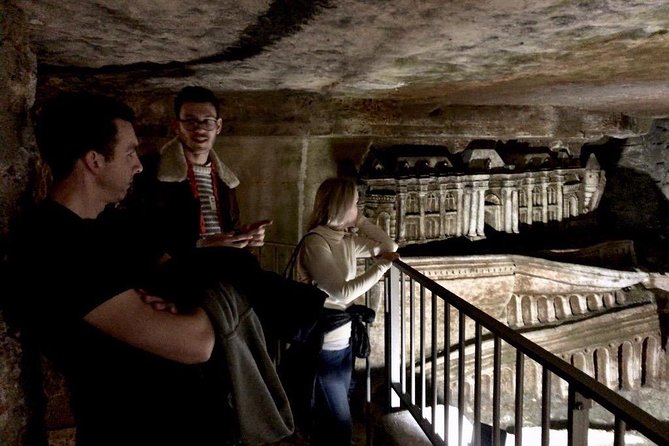 Catacombs of Paris Semi-Private VIP Restricted Access Tour - Meeting point and timing: how to avoid the most common stress