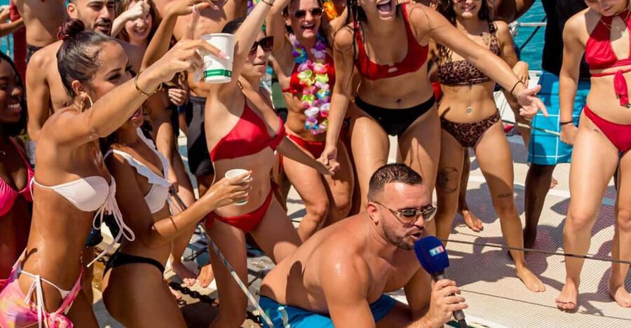 Catamaran Lucile | Famous VIP cata party - What the Famous VIP cata party is really like