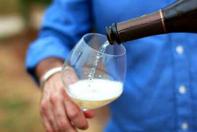 Champagne VIP Day Trip from Paris With Local PRIVATE Wine Expert Guide - Montagne de Reims artisan winery: the 6-tasting cellar experience