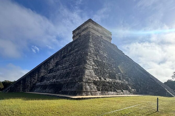 Chichén Itzá+Cenote+Food VIP: Your Exclusive, Private Journey - Chichén Itzá UNESCO focus: Kukulcán and photo timing before the crowd