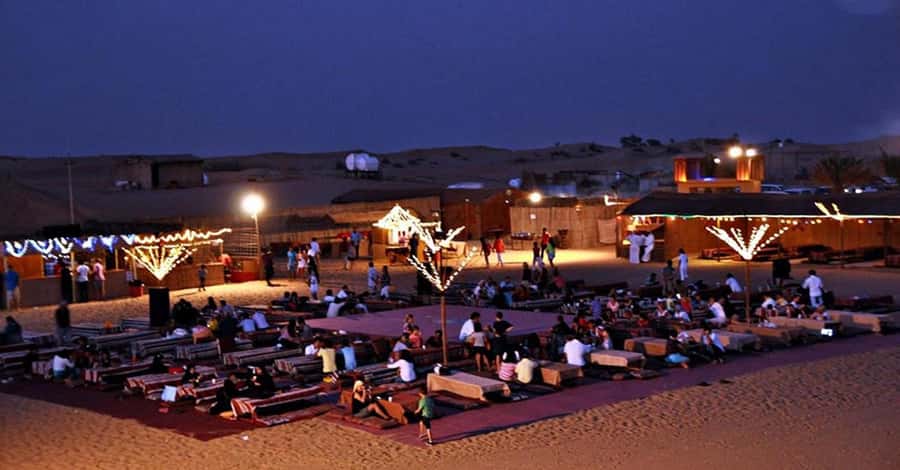 Desert Safari - Private 4WD car - Live Entertainment: Tanura, Belly Dance, and Fire Effects