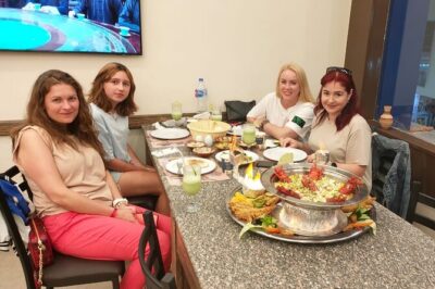 Discover Hurghada VIP Private Tour with Sea Food Lunch - Hurgada - Pickup and Getting Around: Air-Conditioned Comfort and Real-World Timing