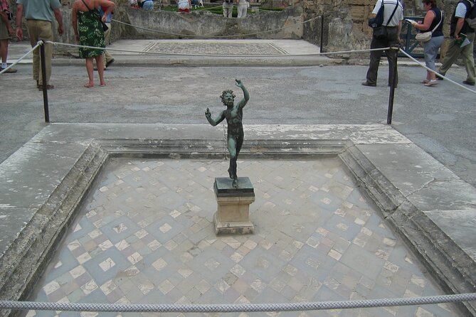 Discovering Pompeii and Herculaneum - VIP Tour with Lunch - Who should book this VIP day trip (and who might not love it)