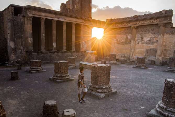 DISCOVERING POMPEII - VIP tour/Small group - Pickup timing in Naples: how to avoid wasting your morning