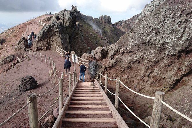 Discovering the Vesuvius - VIP tour / Small group - Transportation: Luxury Comfort With a Small-Group Feel