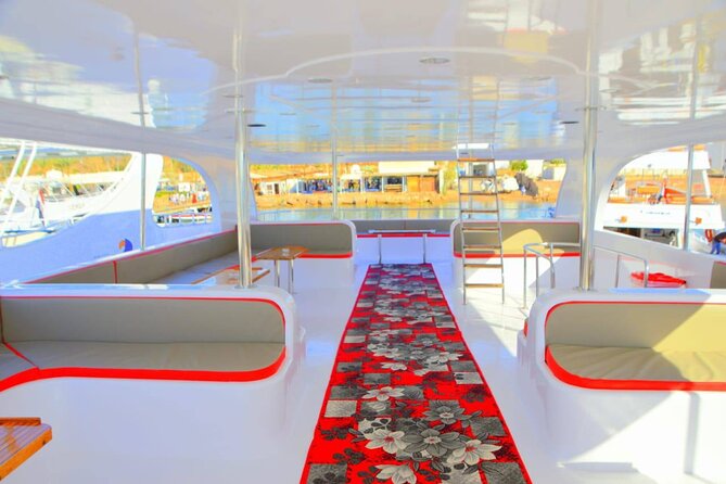 Diving And Snorkeling To Ras Mohamed And White Island By VIP Boat - Ras Mohamed and White Island in one 8-hour VIP boat loop