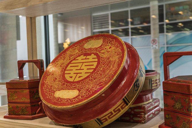 Downtown Vancouver Asian Food Tour by Vancouver Foodie Tours - Stop 2: Kirin Restaurant for classic Chinese dim sum