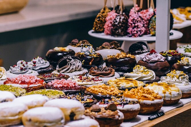 Downtown Vancouver Sinners and Sweets Tour With VIP Access - The virtual guidebook: how to use it without wasting time