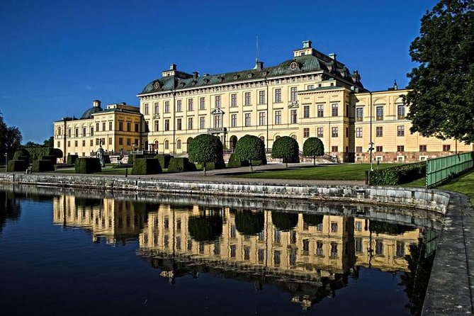 Drottningholm Palace Private Guided Tour - Drottningholm Palace in about two hours: what to prioritize