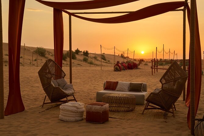 Dubai Private VIP Desert Dinner and Live Entertainment Show - The 45-minute dune bashing + sandboarding hit