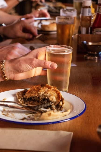 Eating London: Twilight Soho VIP Food & Drinks Tour - Bun House Chinatown: fluffy Cantonese buns and a Soho classic route
