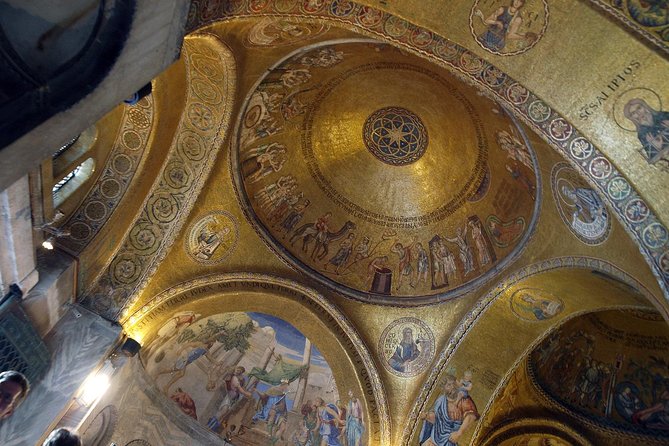 Exclusive Private Tour of Saint Mark's Basilica After Hours - Logistics that can save your night (and your patience)