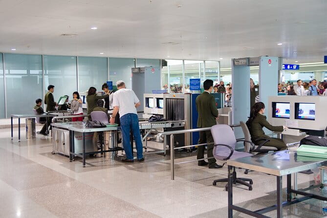 Fast Track VIP Service Tan Son Nhat Airport (Ho Chi Minh-Vietnam) - Priority Checkpoints: Immigration, Customs, and Security in Real Life