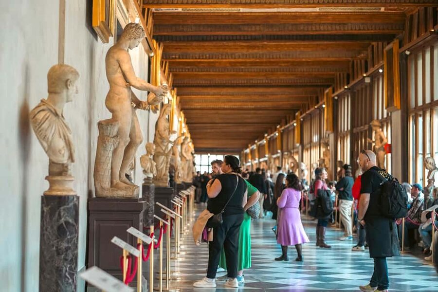 Florence: Uffizi Gallery Reserved-Entry VIP Tour - The 90-Minute Highlights Route: Venus, Medusa, and Doni Tondo