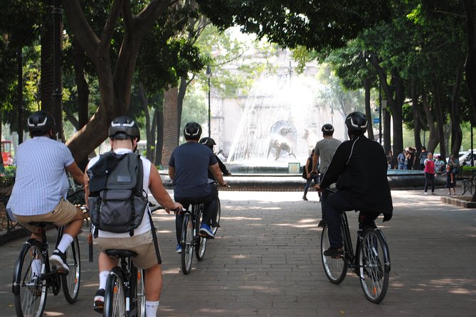 Frida Kahlo VIP [Museum Tickets Included] Bike, Markets & Churros - Coyoacán Market Stop: Churros, Tostadas, and Market Energy