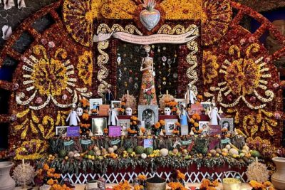 Frida Kahlo VIP-Walk, Market and Churros Museum Tickets Included - Stop 1: Plaza de la Conchita in Coyoacán’s Old-Fashioned Sweet Spot